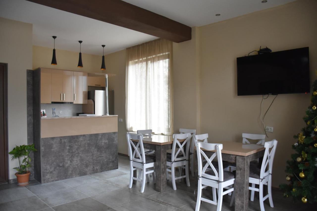 Nikala'S House Hotel Borjomi Ngoại thất bức ảnh