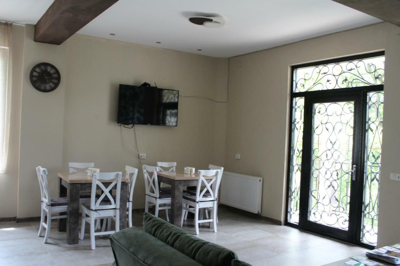 Nikala'S House Hotel Borjomi Ngoại thất bức ảnh